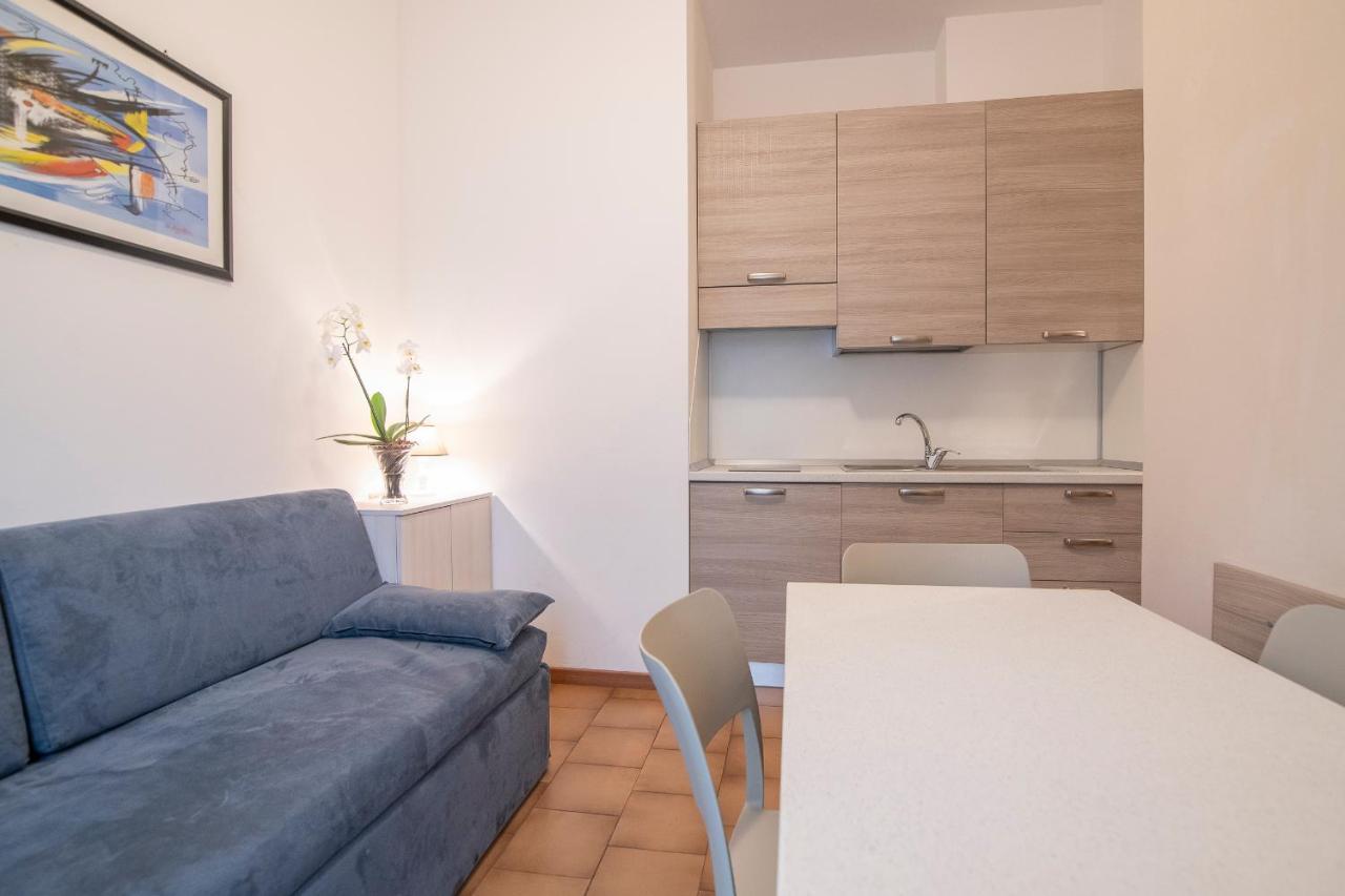 Residenza Miola Aparthotel Saronno Exteriör bild