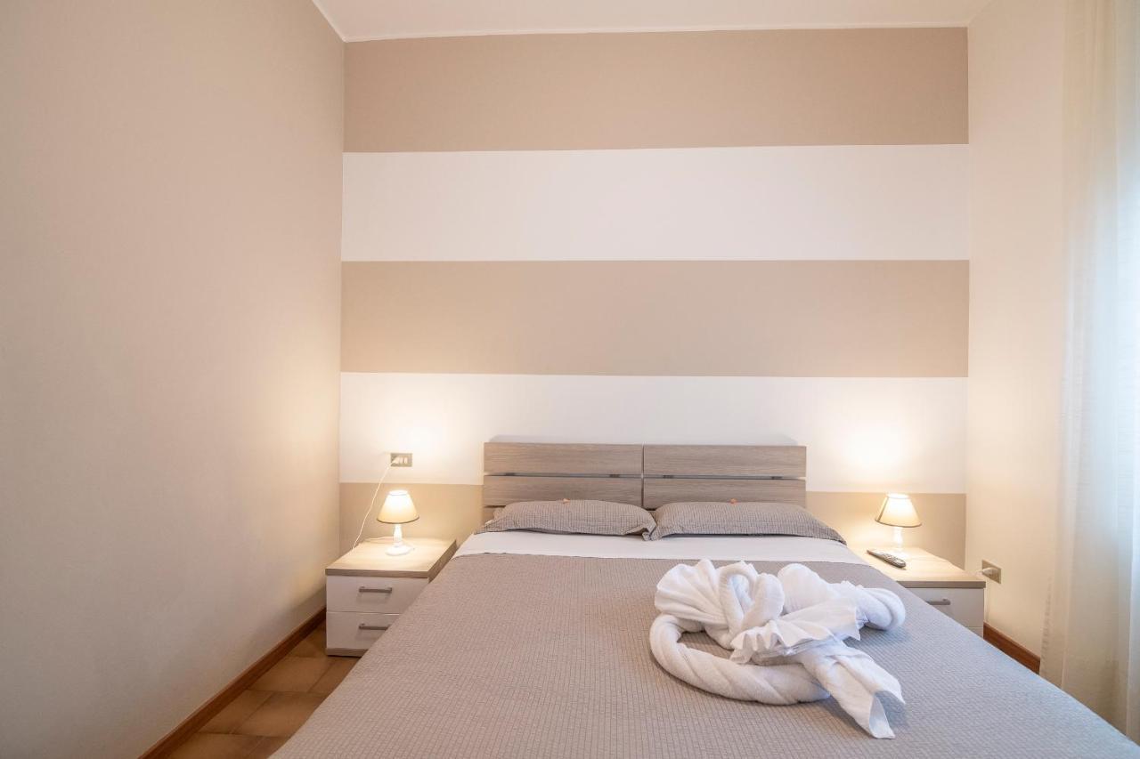 Residenza Miola Aparthotel Saronno Exteriör bild