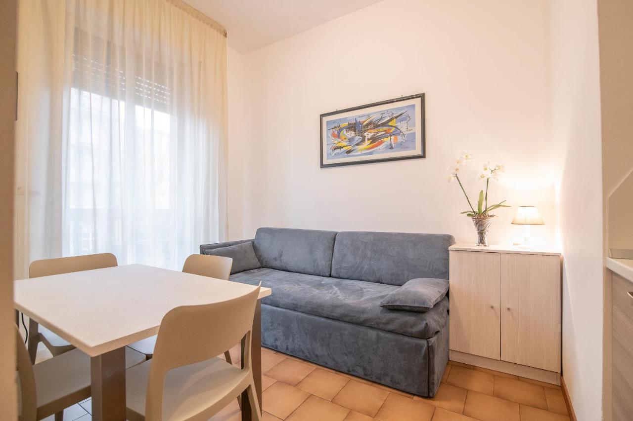 Residenza Miola Aparthotel Saronno Exteriör bild