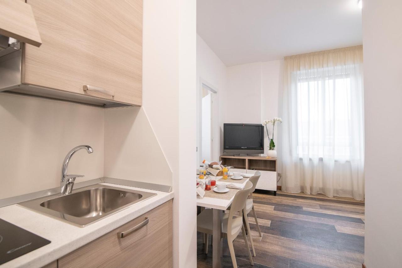 Residenza Miola Aparthotel Saronno Exteriör bild